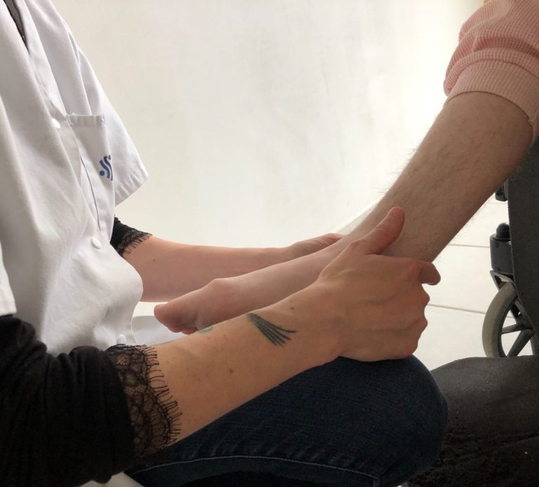 Accompagner les personnes en situation de handiacap avec la réflexologie. Séances individuelles et adaptées